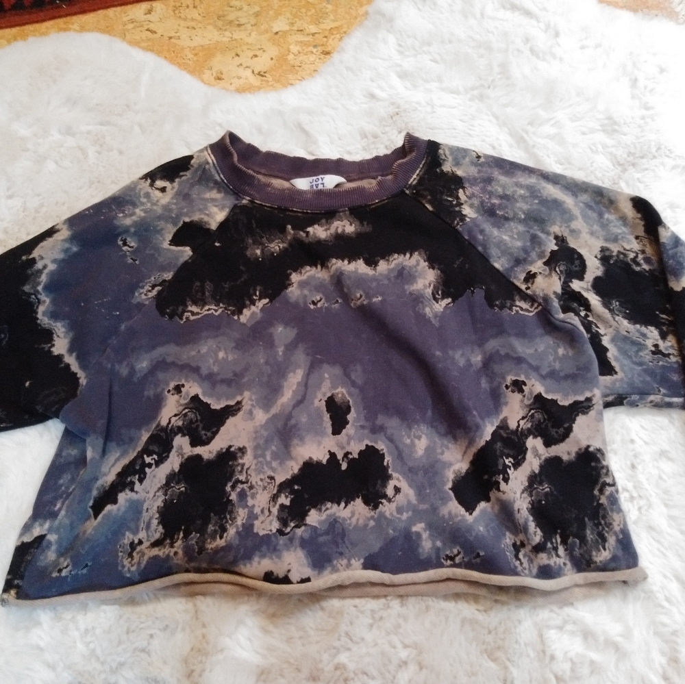Joy Lab sweatshirt